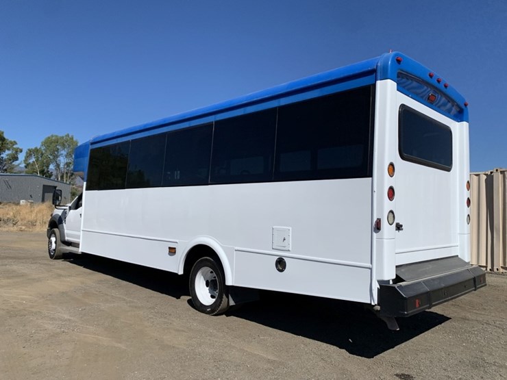 2019-ford-f550-xl-image-4