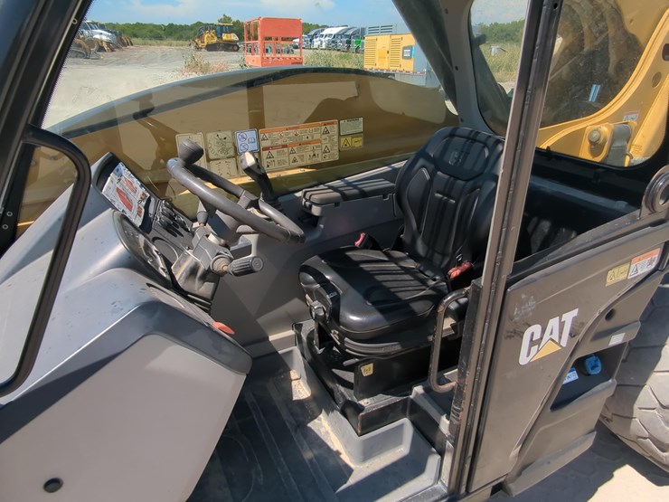 2019-caterpillar-tl1255-image-10