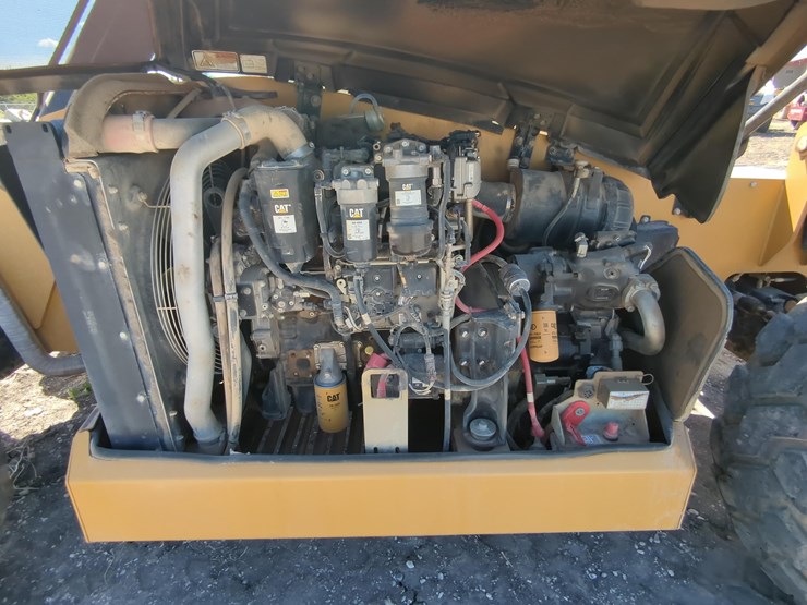 2019-caterpillar-tl1255d-image-9