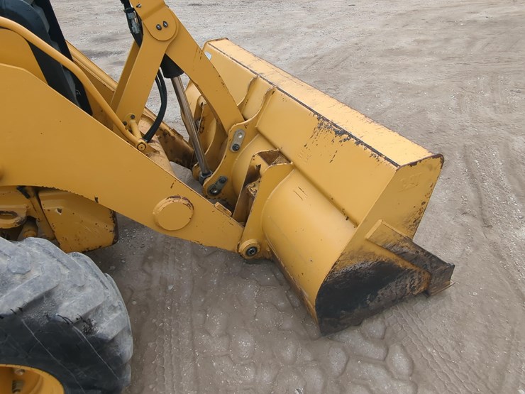 2023-caterpillar-416-image-10