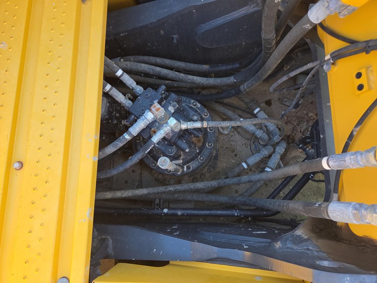 2024-kobelco-sk260-lc-11-image-19