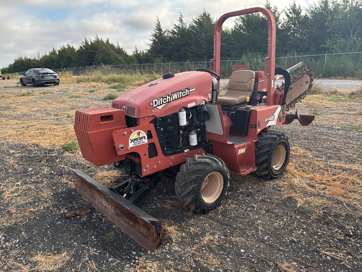 ditch-witch-rt45-image-1