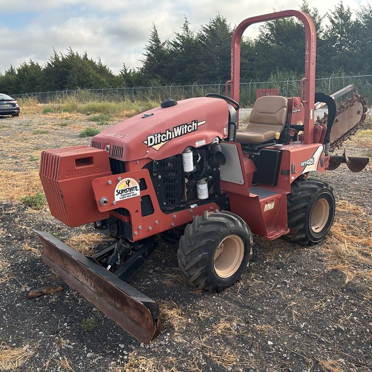 DITCH WITCH RT45