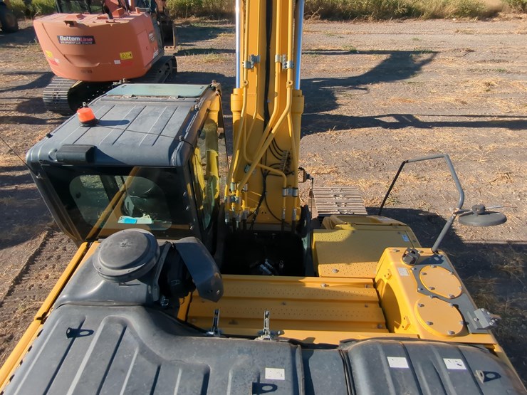2023-kobelco-sk260-lc-11-image-22