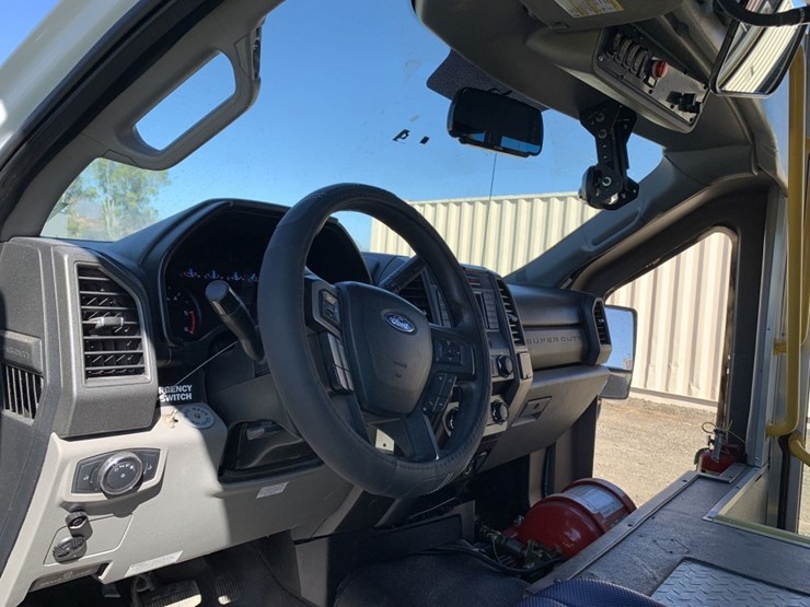 2019-ford-f550-xl-image-5