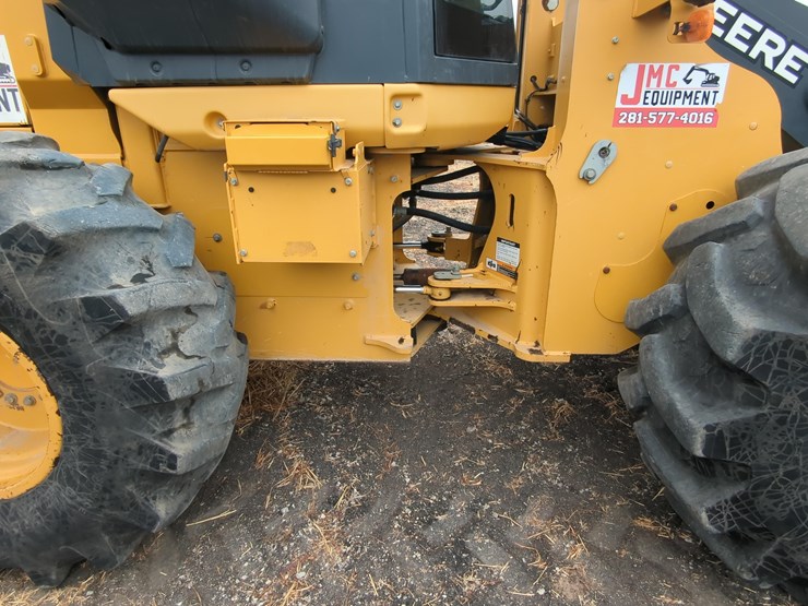 2022-deere-544p-image-10