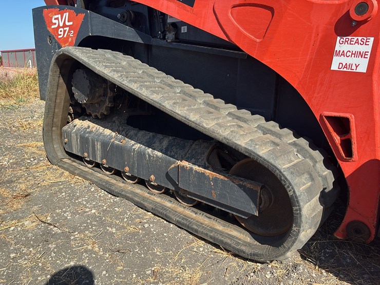 2024-kubota-svl97-2hfc-rubber-tracked-skid-steer-image-8