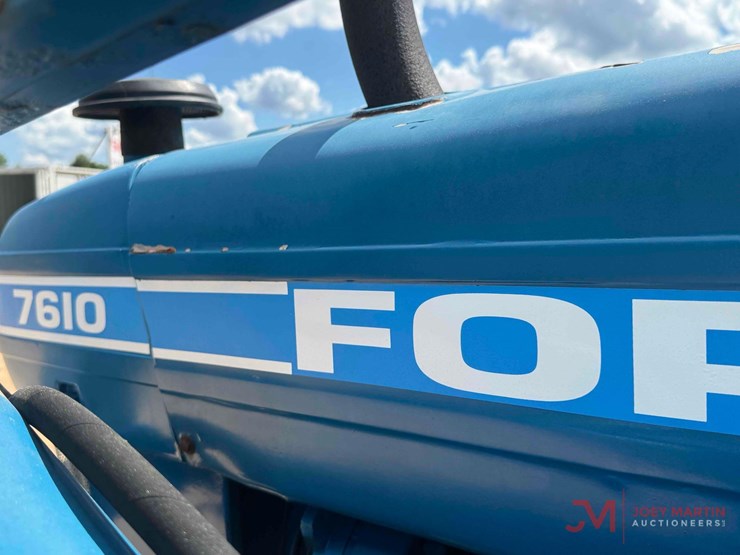 ford-7610-image-14