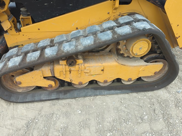 2021-caterpillar-259d3-image-6
