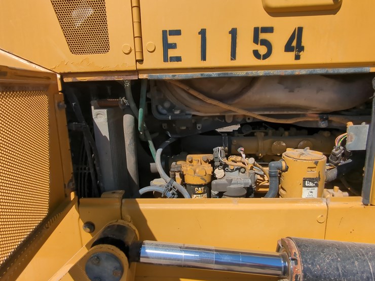 caterpillar-d6n-lgp-image-13