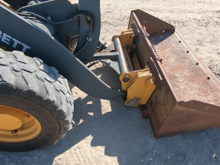 deere-204k-image-9