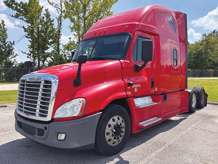 2018-freightliner-cascadia-125-image-1