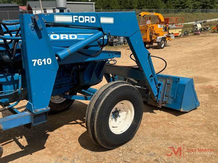 ford-7610-image-16