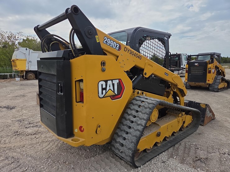 2022-caterpillar-299d3-image-4