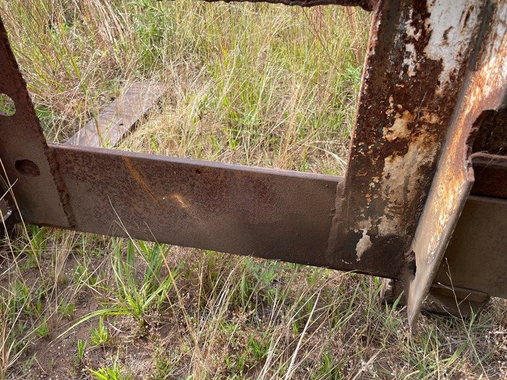 #6226-•-shop-made-mini-skid-steer-pallet-fork-attachment-image-9