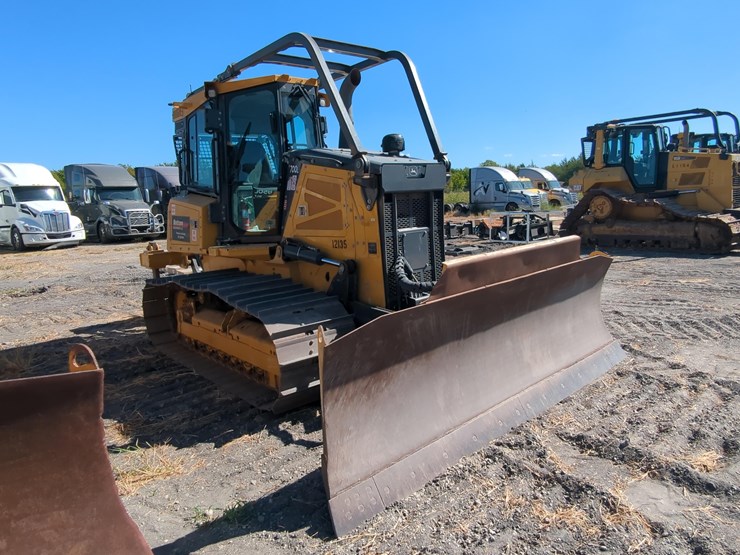 2025-deere-700l-lgp-image-3