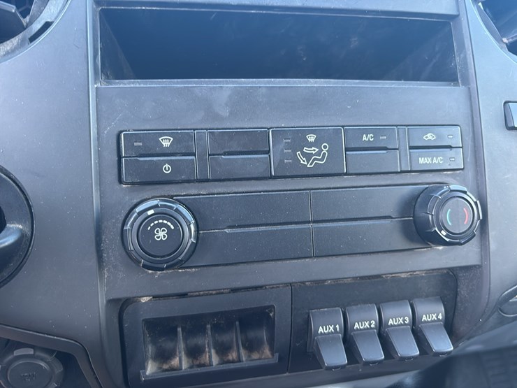 2024-ford-f750-image-22
