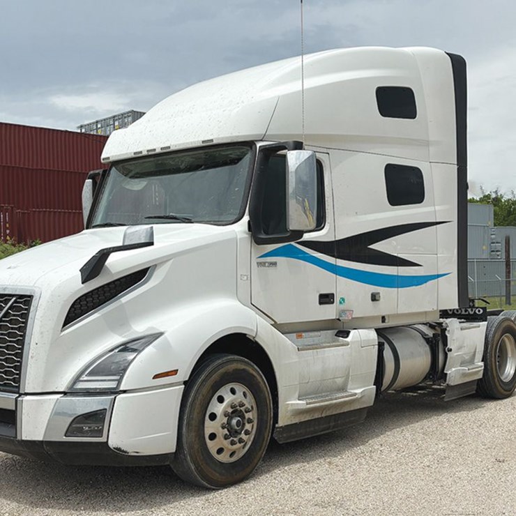 2024 VOLVO VNL860