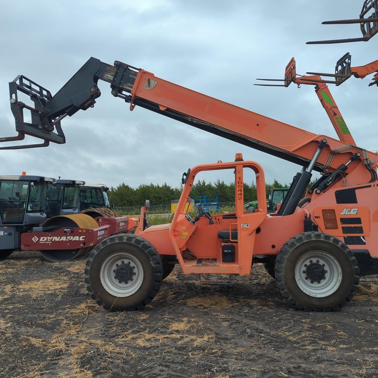 SKY TRAK 8042