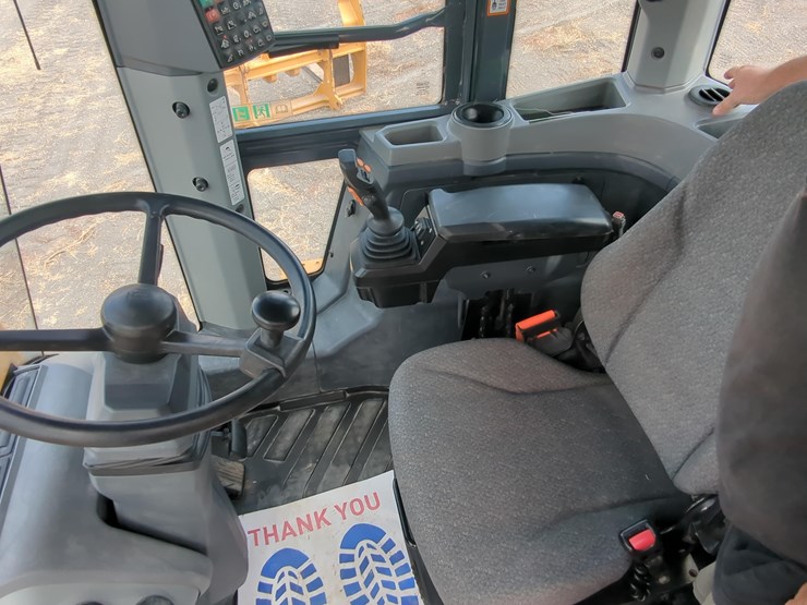 2024-deere-644p-image-13
