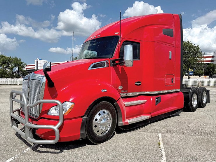 2023-kenworth-t680-image-1
