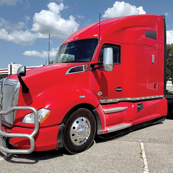 2023 KENWORTH T680