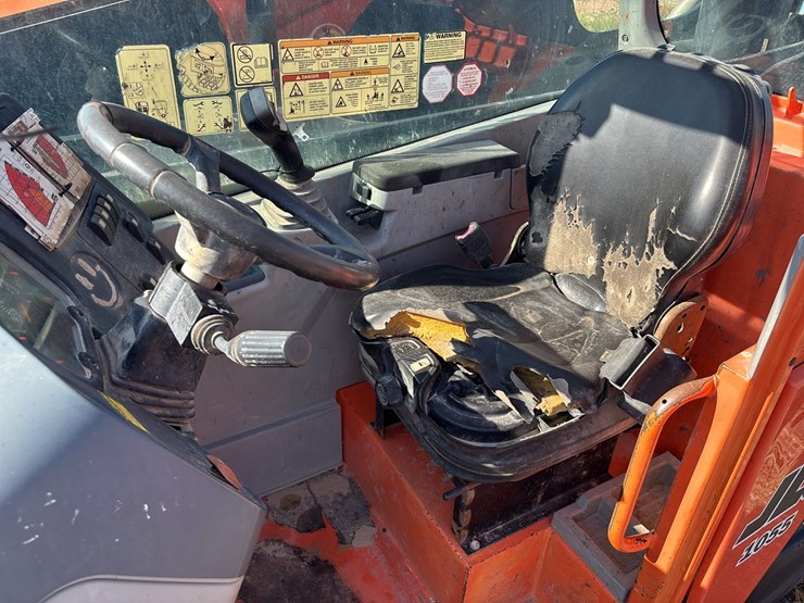 jlg-1055-image-13