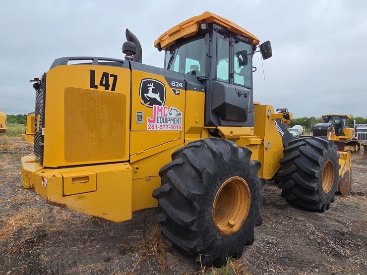 2021-deere-624p-image-4