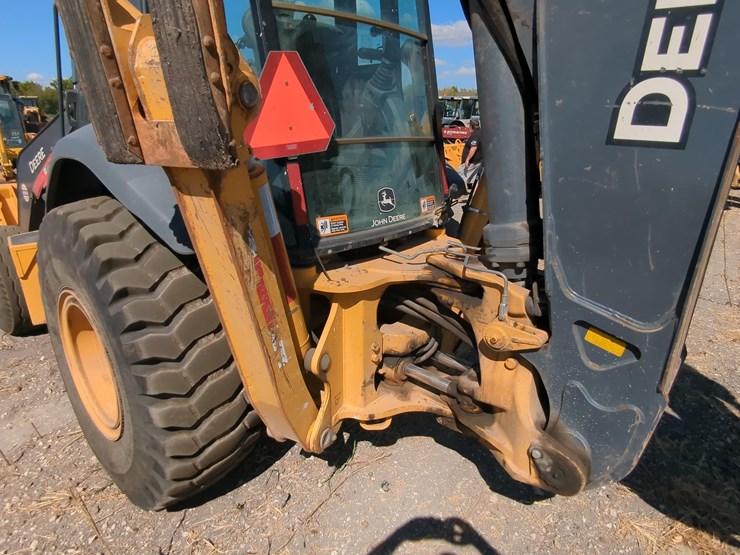 2021-deere-710l-image-6