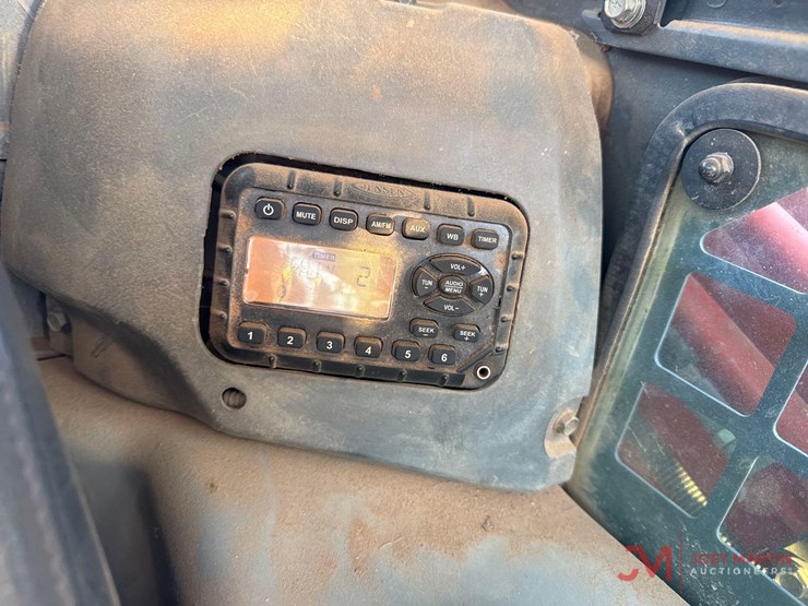 2019-kubota-svl95-2s-image-18