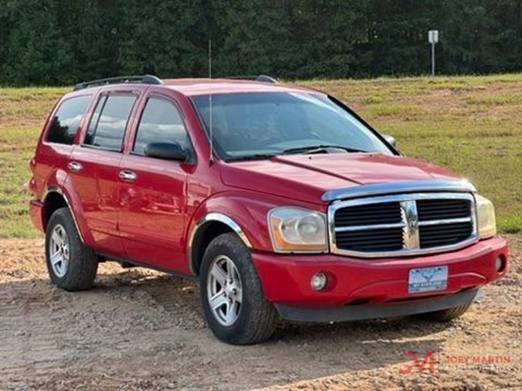 2004-dodge-durango-image-1
