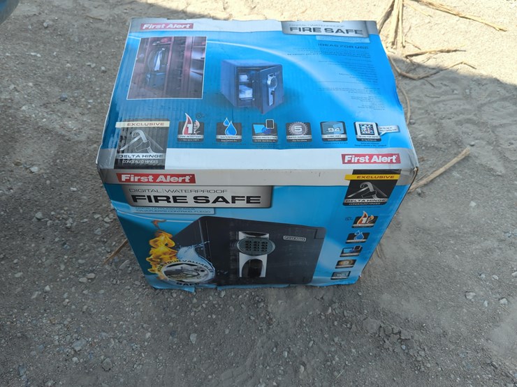 new-first-alert-2087fa-.94-cu-ft-fire-and-water-proof-dial-combination-safe-new-support-equipment-image-2