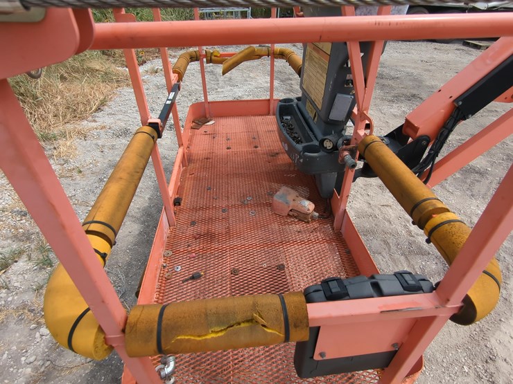 jlg-800aj-image-7