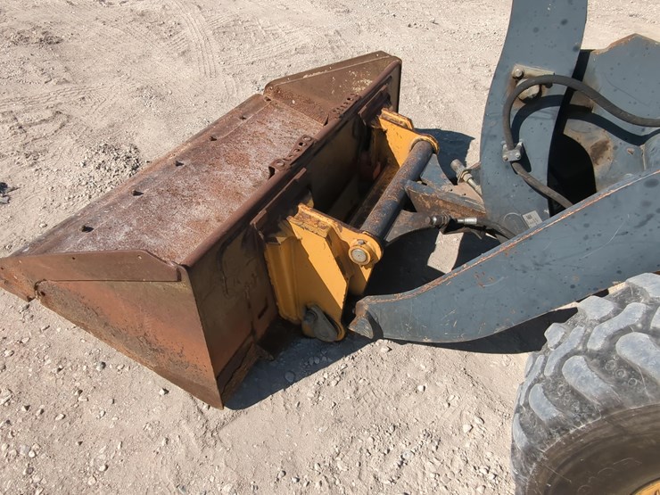 deere-204k-image-8