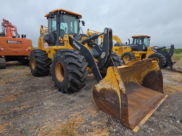 2021-deere-624p-image-3
