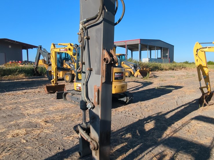 2020-volvo-ec140el-image-6