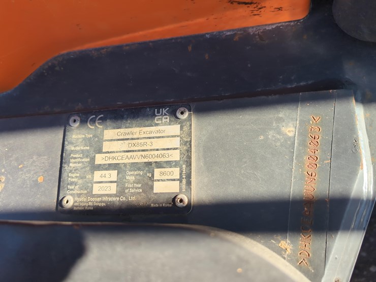 2023-doosan-dx85r-3-image-16
