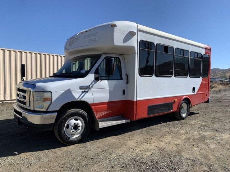 2016-ford-e450-image-1