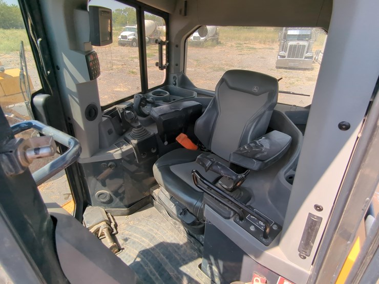 2021-deere-850-wt-image-20