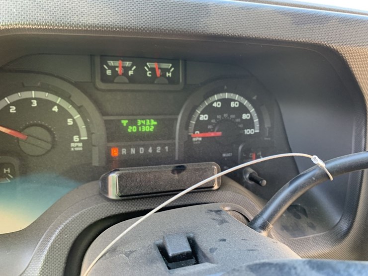 2016-ford-e450-image-10