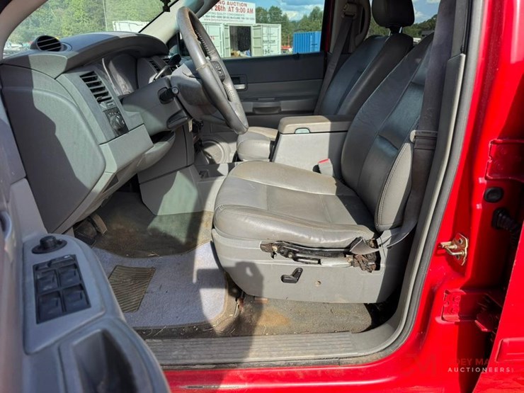 2004-dodge-durango-image-22