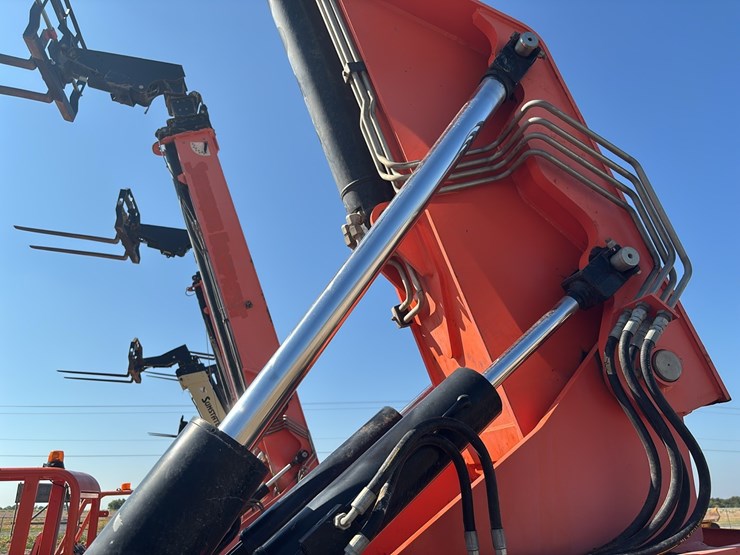 2019-jlg-10042-telescopic-forklift-sn:160095460-4x4,-image-8