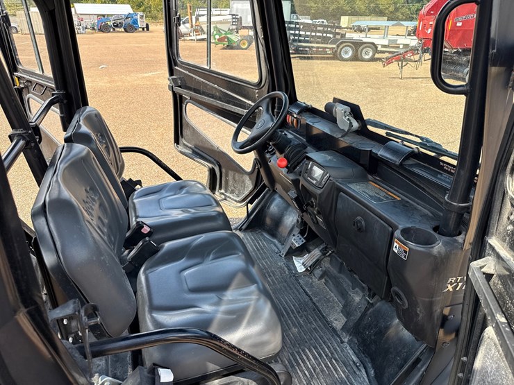 2017-kubota-rtvx1140-image-23