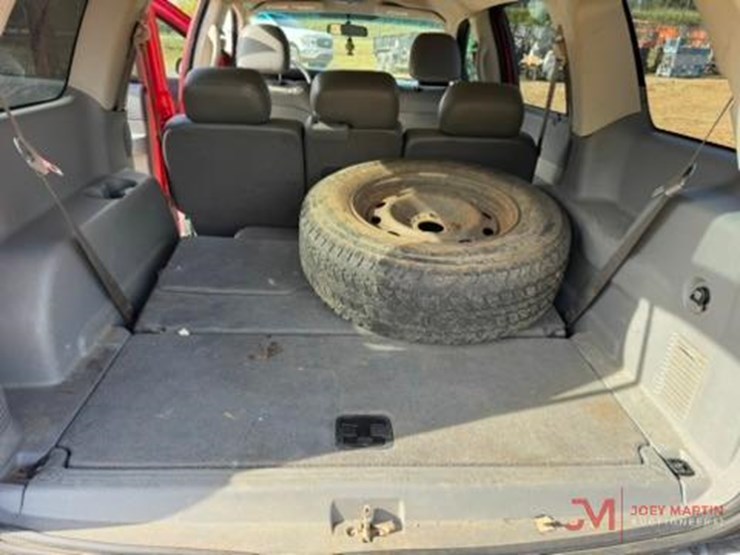 2004-dodge-durango-image-17