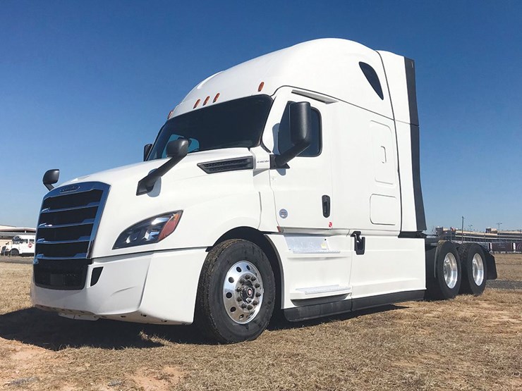 2022-freightliner-cascadia-126-image-1