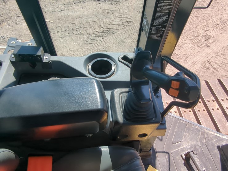 2024-deere-650-lgp-image-19