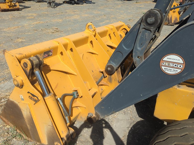 2021-deere-710l-image-9