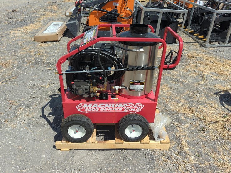 new-easy-kleen-magnum-gold-pressure-washer-image-1