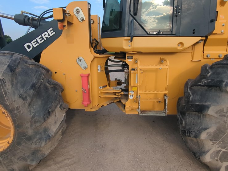 2022-deere-624p-image-7