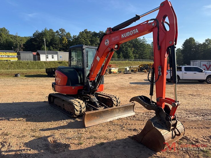 2019-kubota-kx057-4-image-4